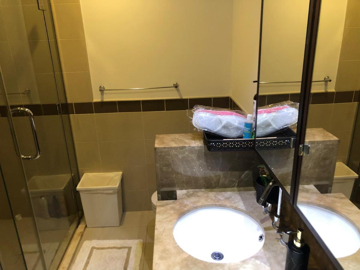 Downtown Boulevard One Bedroom Apt In 29 Blvd غرفة وصالة Burj & Fountain View Master Bedroom Plus 2 Single Beds In Living Room Dubai Exterior foto