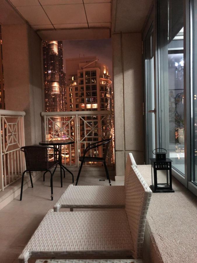 Downtown Boulevard One Bedroom Apt In 29 Blvd غرفة وصالة Burj & Fountain View Master Bedroom Plus 2 Single Beds In Living Room Dubai Exterior foto